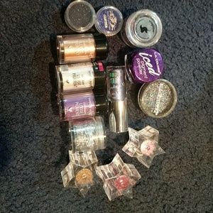 Various glitter and loose pigments